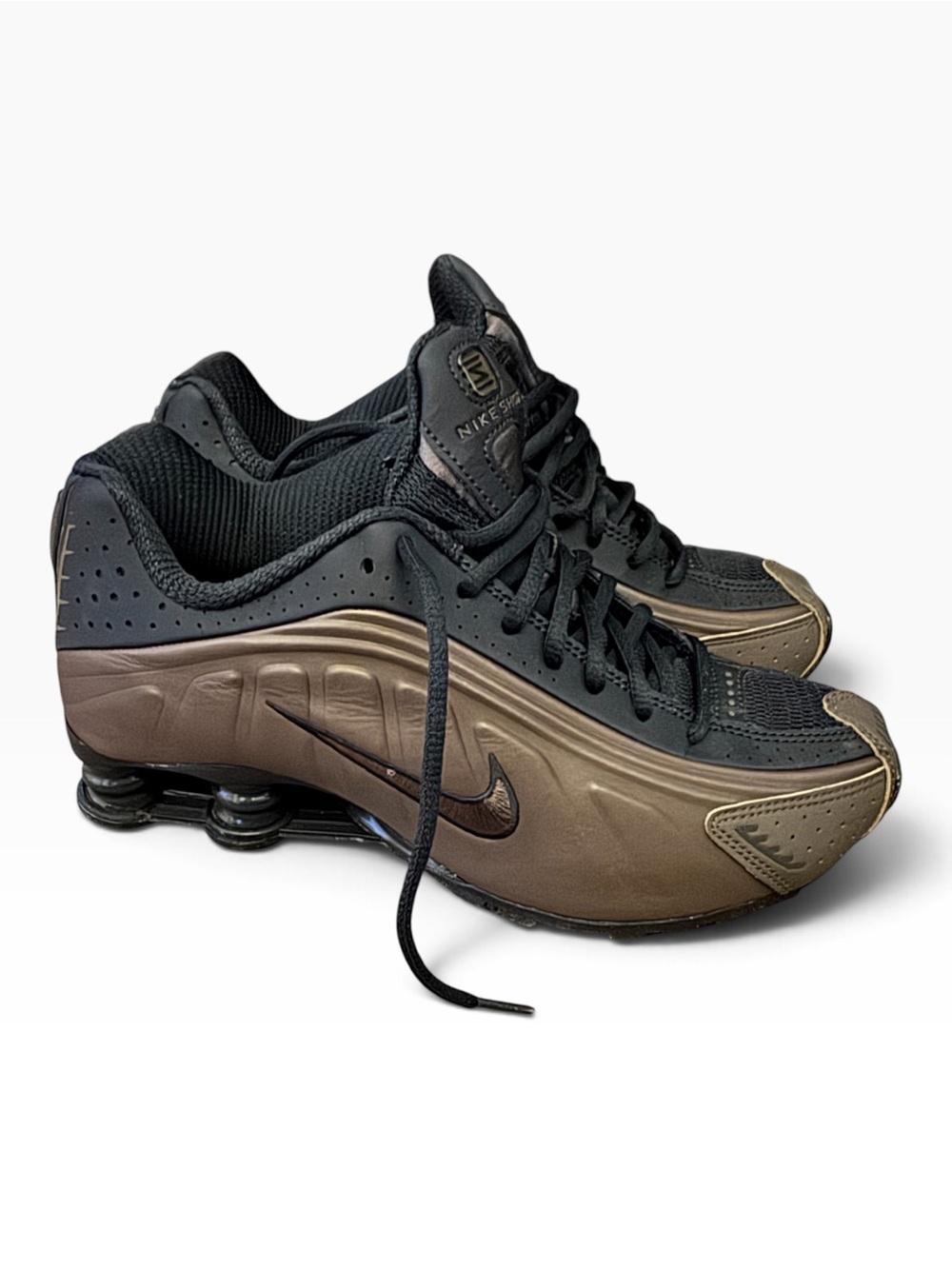 Nike Shox R4 'Off Noir Ironstone' sneakers - Picture 4 of 8